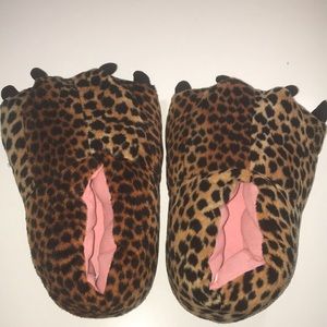 leopard print slippers
